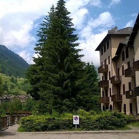 Tettuccio Montesole Aparthotel Ponte Di Legno Exterior foto